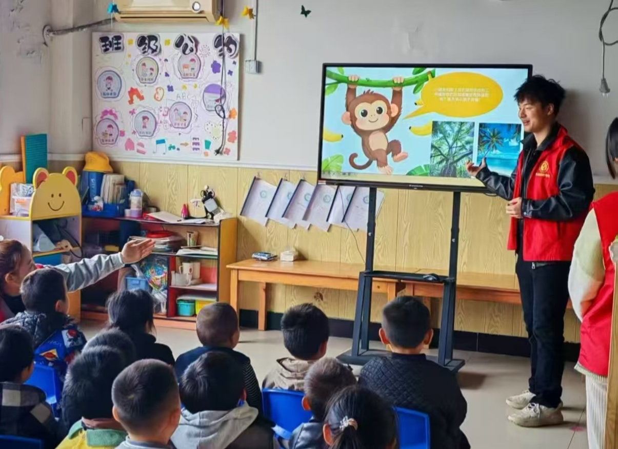 �������������M�ѹ�Ӣ�׃��@���ڇ��ҹ��@�����������ﲥ���Gɫ�N��